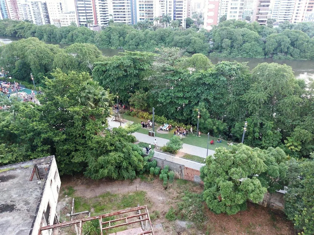 2 Suites Amplas, Ventiladas Com Banheiro Privativo E Vista Para O Rio E 1 Quarto Individual Recife 0*,