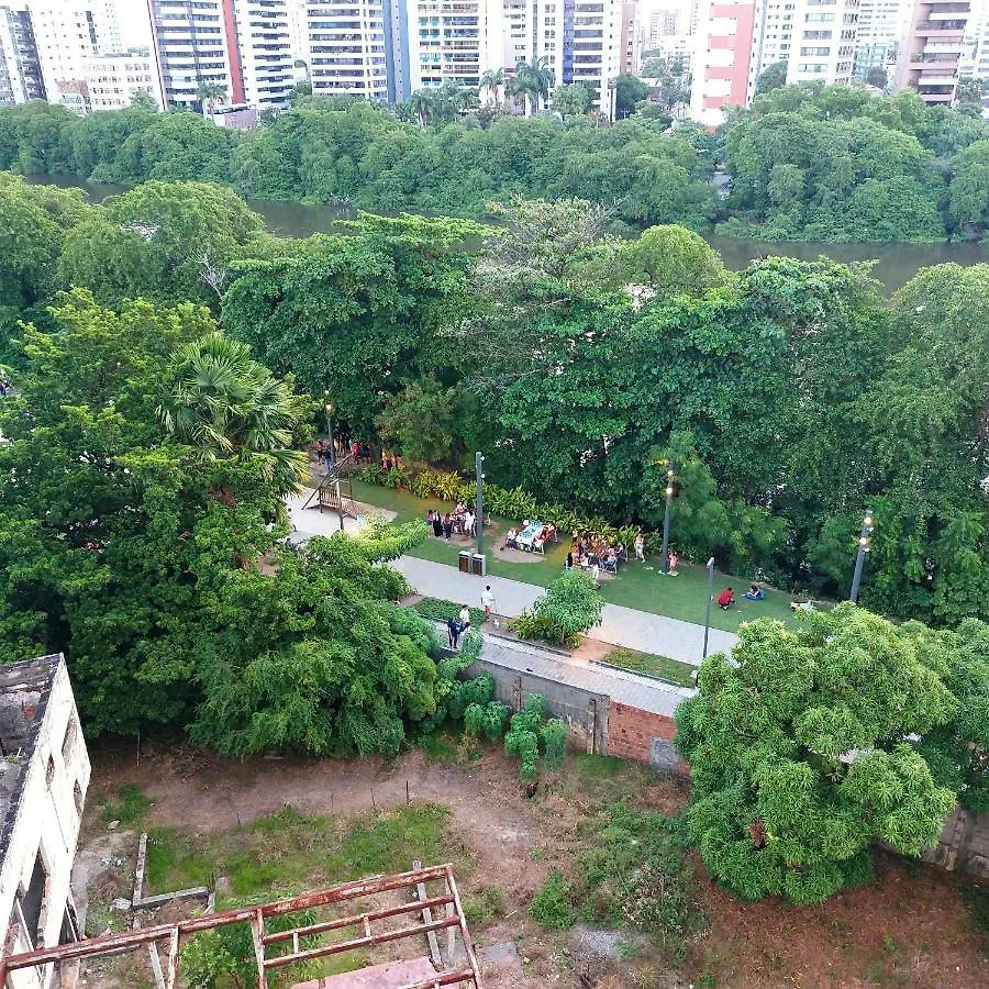 2 Suites Amplas, Ventiladas Com Banheiro Privativo E Vista Para O Rio E 1 Quarto Individual Recife 0*,